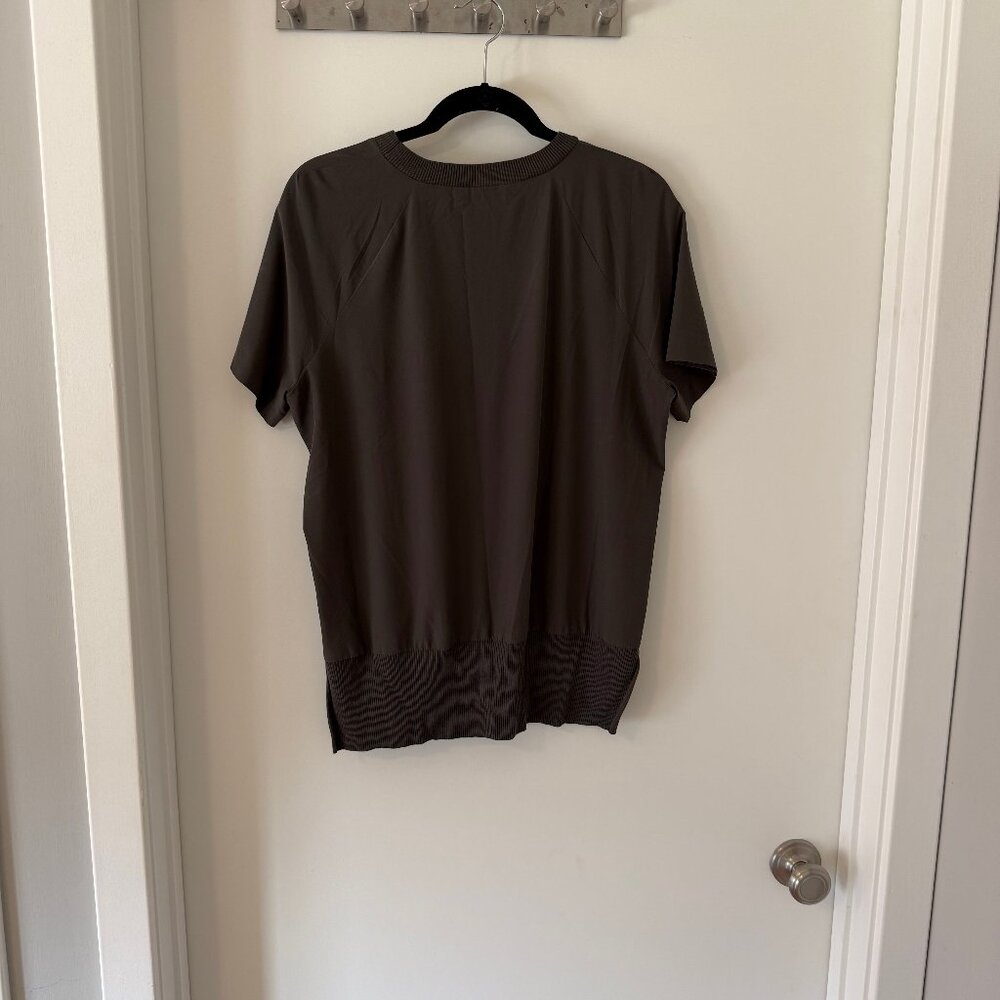 Athleta Zephyr knit crew neck T-shirt - size M - Picture 4 of 4